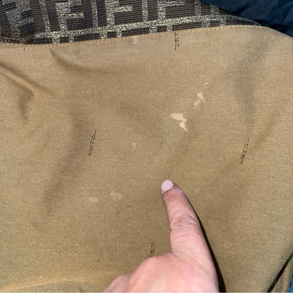 FENDI RARE FIND mia should tote Zucca excellent condition size 16W X 11H large - Picture 15 of 17